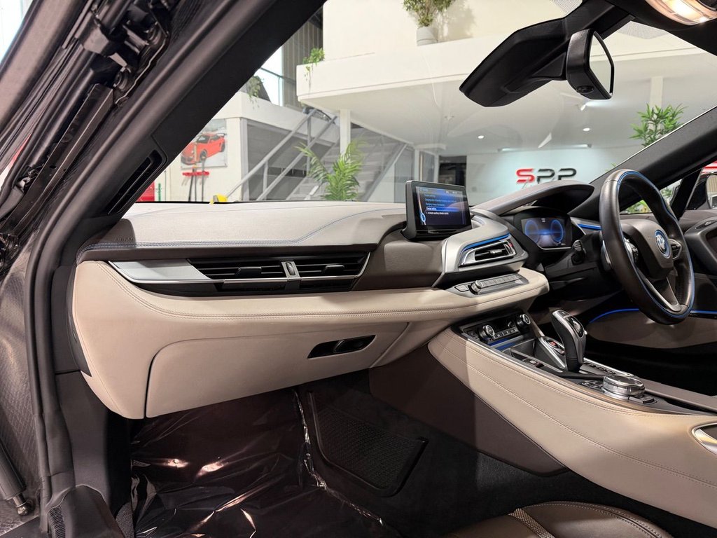 Used BMW i8 2016 for sale - 76333979: Photo 26