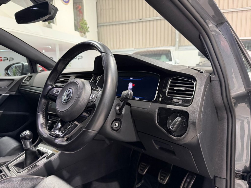 Used Volkswagen Golf 2018 for sale - 77666948: Photo 42