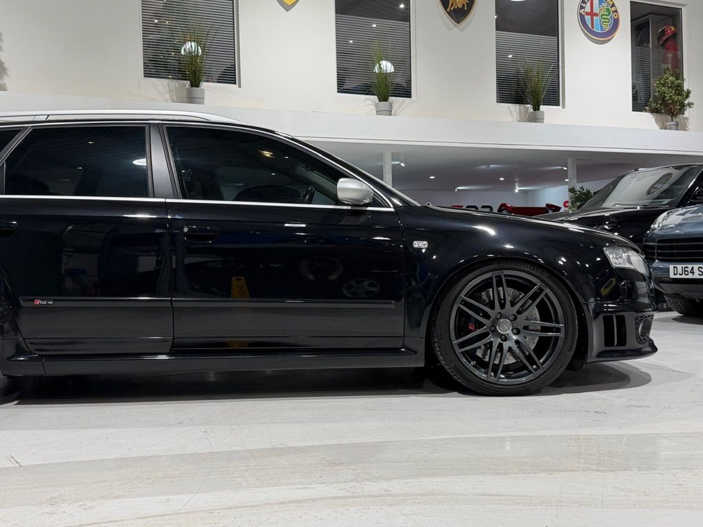 Used Audi RS4 2007 for sale - 77592235: Photo 32