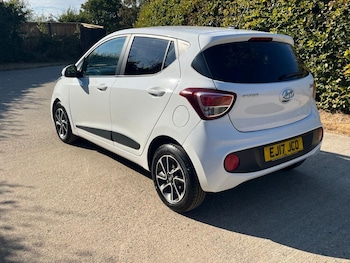 Used Hyundai i10 2017 for sale - 79563004: Photo