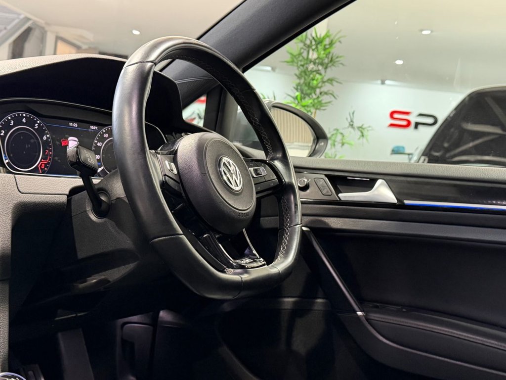 Used Volkswagen Golf 2018 for sale - 77990626: Photo 35