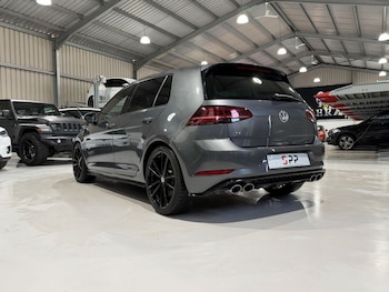 Used Volkswagen Golf 2018 for sale - 77990626: Photo