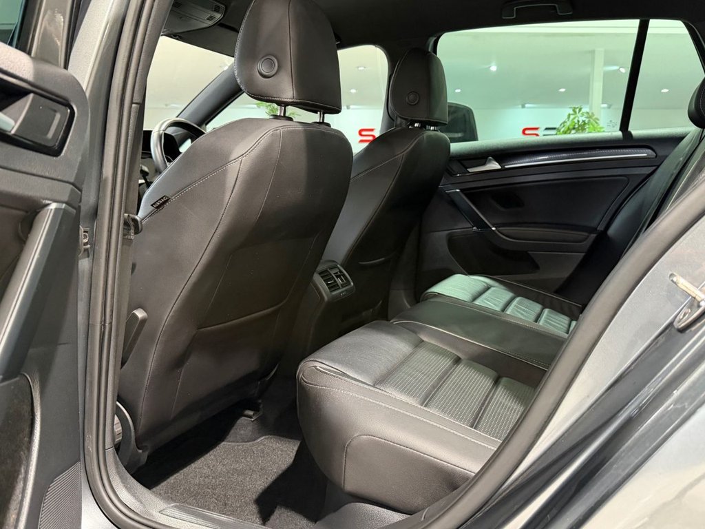 Used Volkswagen Golf 2018 for sale - 77990626: Photo 40