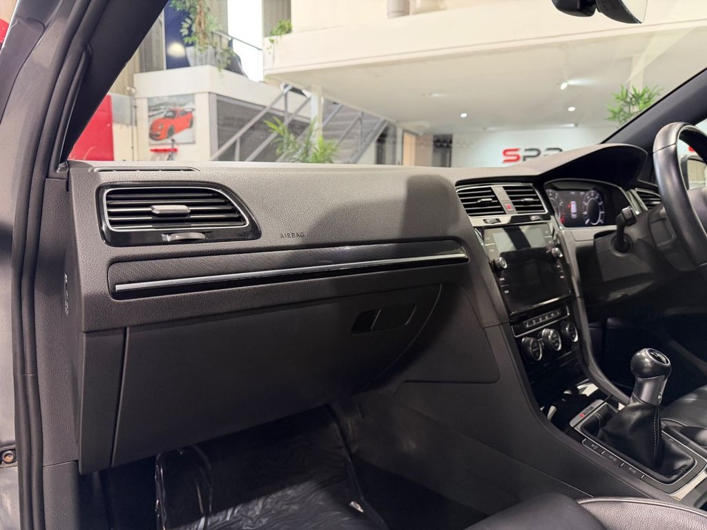 Used Volkswagen Golf 2018 for sale - 77990626: Photo 41