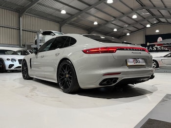 Used Porsche Panamera 2017 for sale - 77007551: Photo