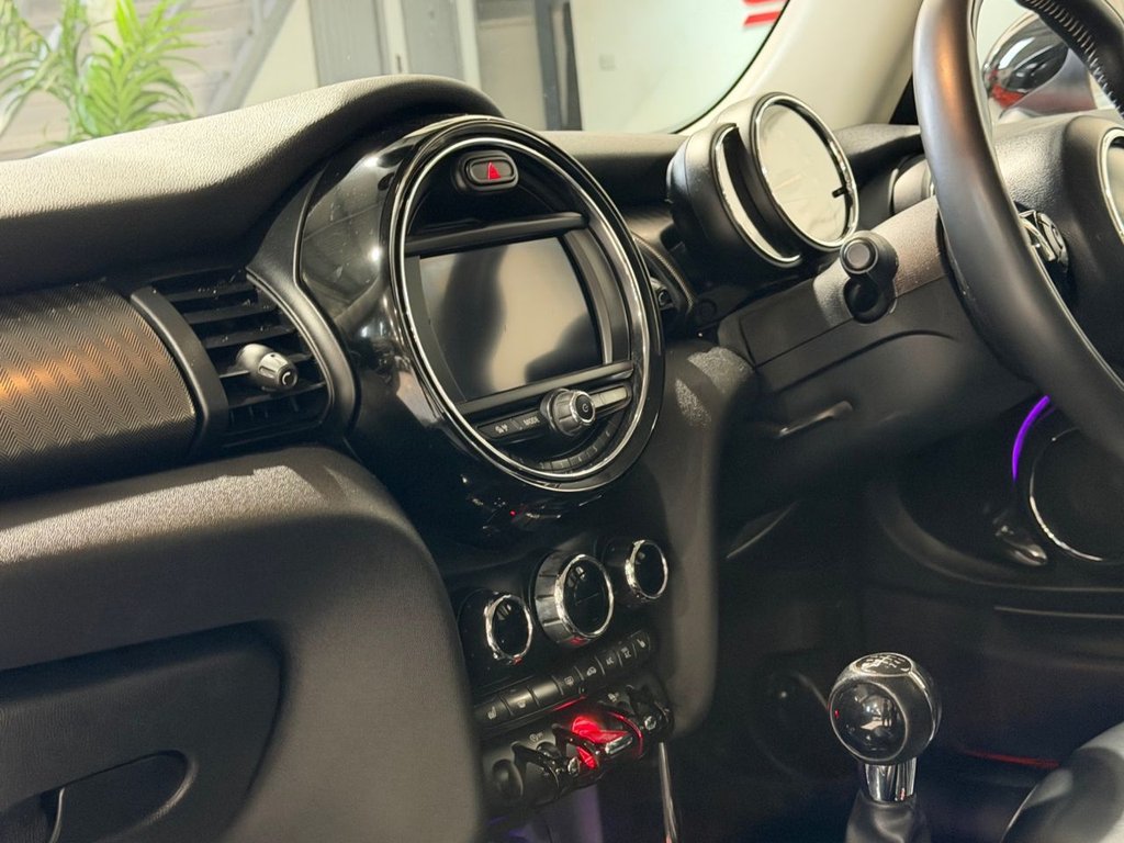 Used MINI Hatch 2018 for sale - 77733901: Photo 18