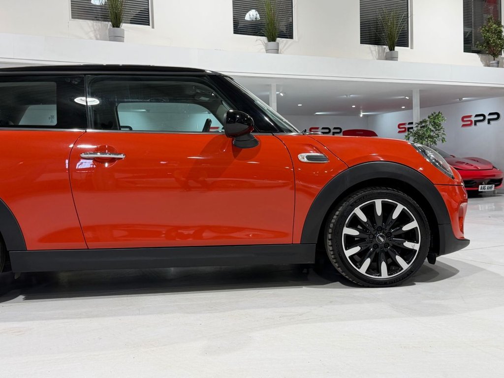 Used MINI Hatch 2018 for sale - 77733901: Photo 4