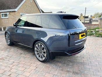 Used Land Rover Range Rover 2023 for sale - 76582696: Photo