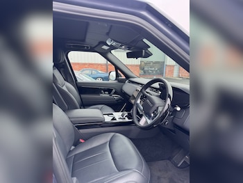 Used Land Rover Range Rover 2023 for sale - 76582696: Photo