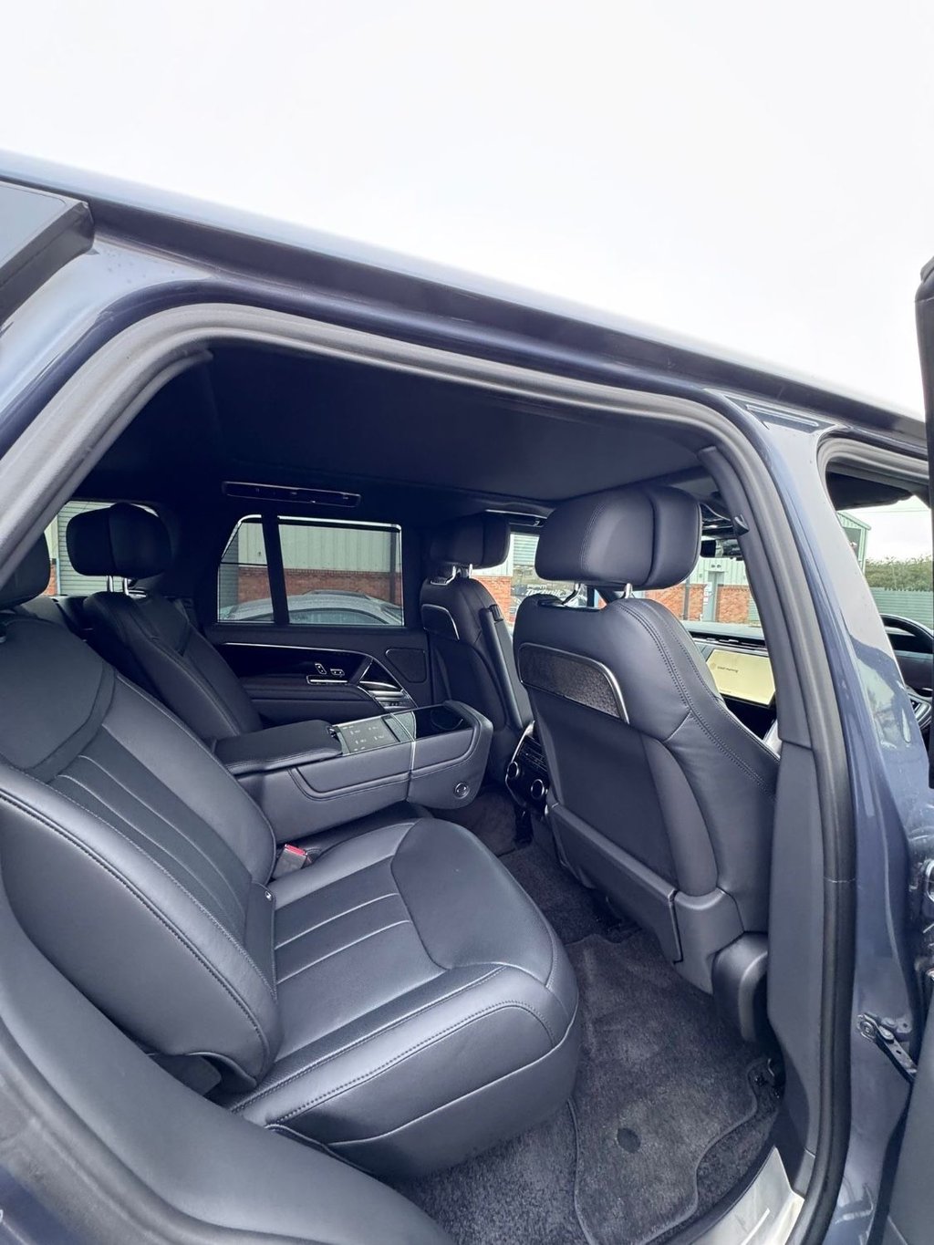 Used Land Rover Range Rover 2023 for sale - 76582696: Photo 4