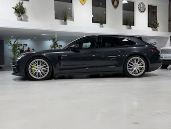 Used Porsche Panamera 2019 for sale - 76047923: Photo 2