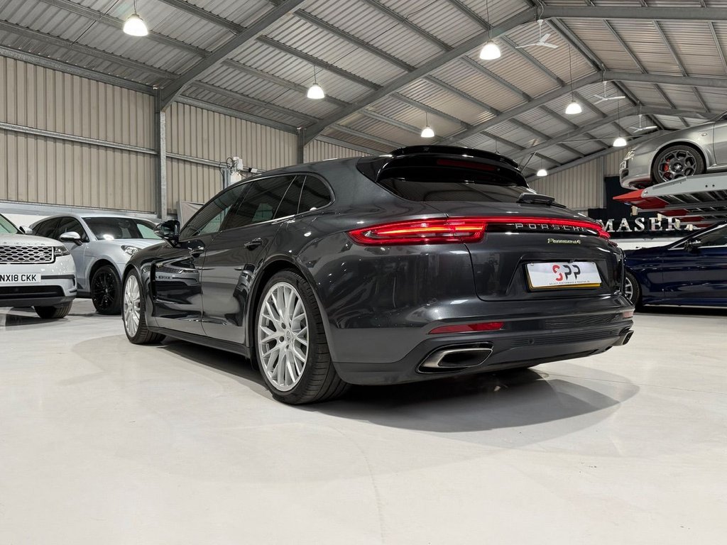 Used Porsche Panamera 2019 for sale - 76047923: Photo 3
