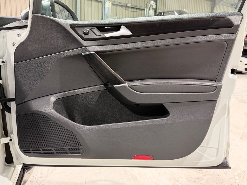 Used Volkswagen Golf 2015 for sale - 77835184: Photo 31