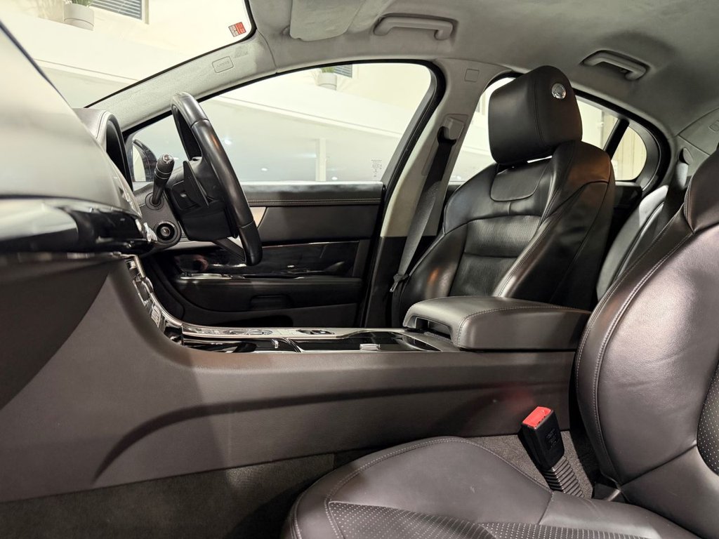 Used Jaguar XF 2013 for sale - 77780216: Photo 17