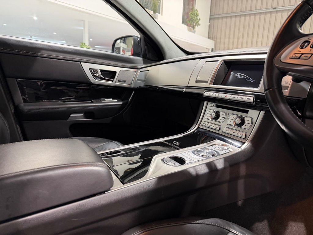 Used Jaguar XF 2013 for sale - 77780216: Photo 37