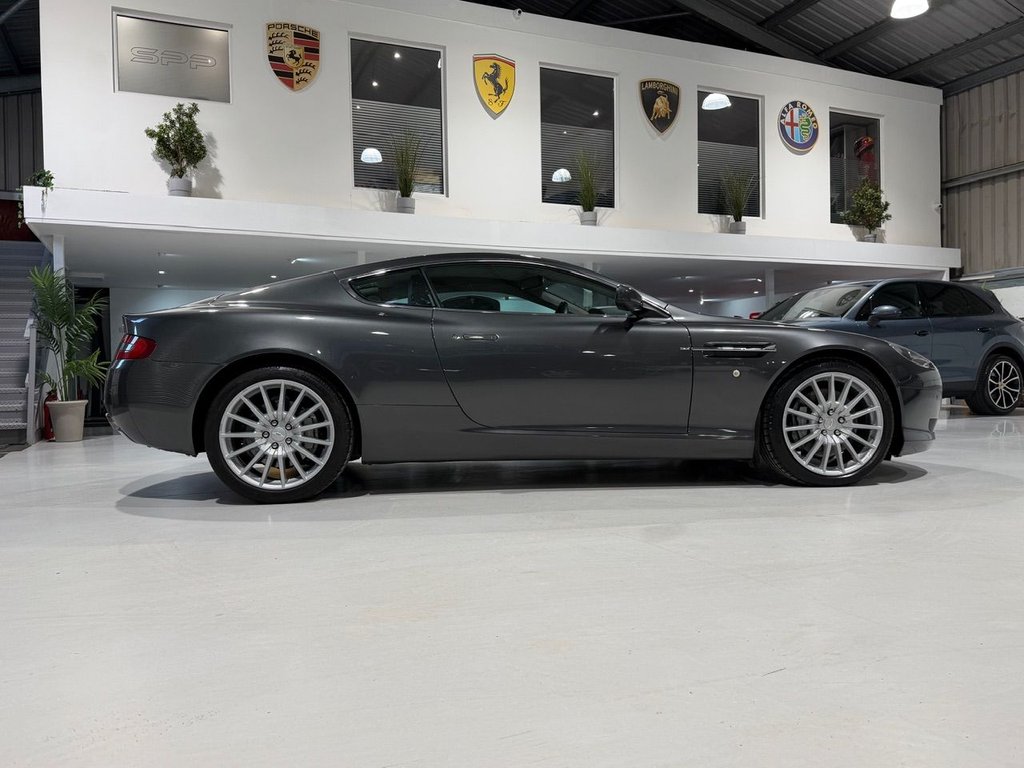 Used Aston Martin DB9 2009 for sale - 77592242: Photo 2