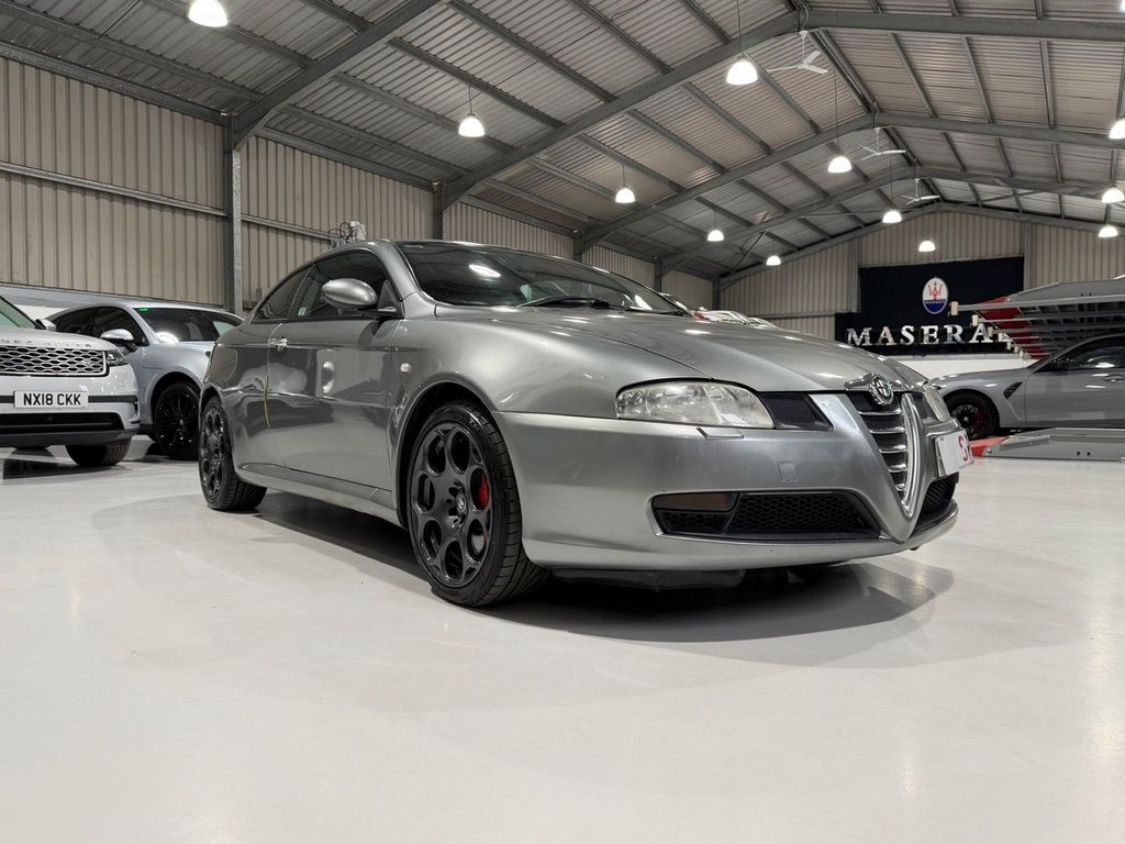 Used Alfa Romeo GT 2005 for sale - 76210545: Photo 1