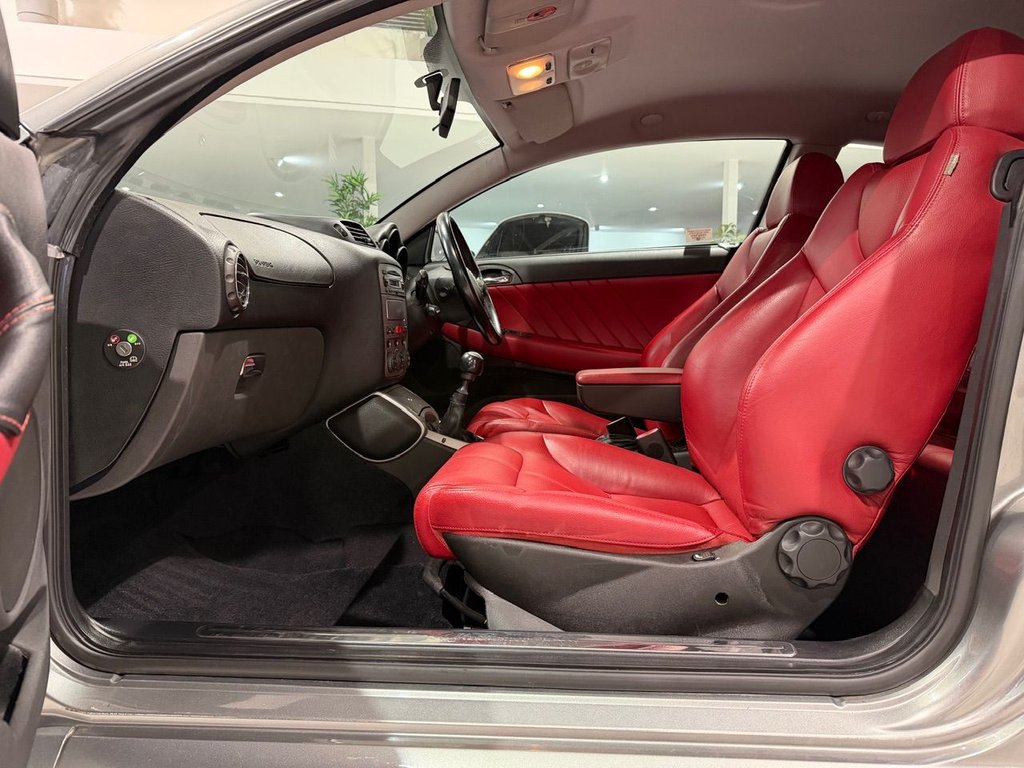 Used Alfa Romeo GT 2005 for sale - 76210545: Photo 39