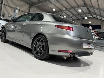 Used Alfa Romeo GT 2005 for sale - 76210545: Photo 4