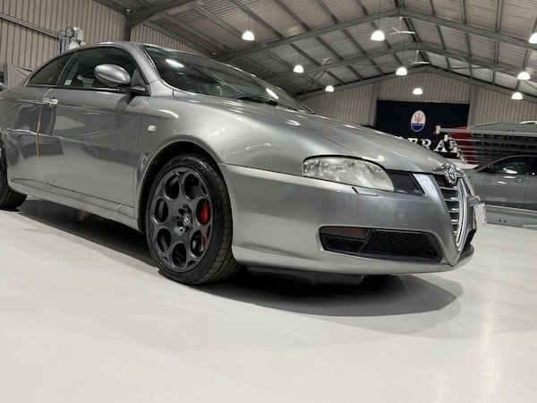 Used Alfa Romeo GT 2005 for sale - 76210545: Photo 5