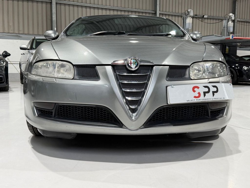 Used Alfa Romeo GT 2005 for sale - 76210545: Photo 8