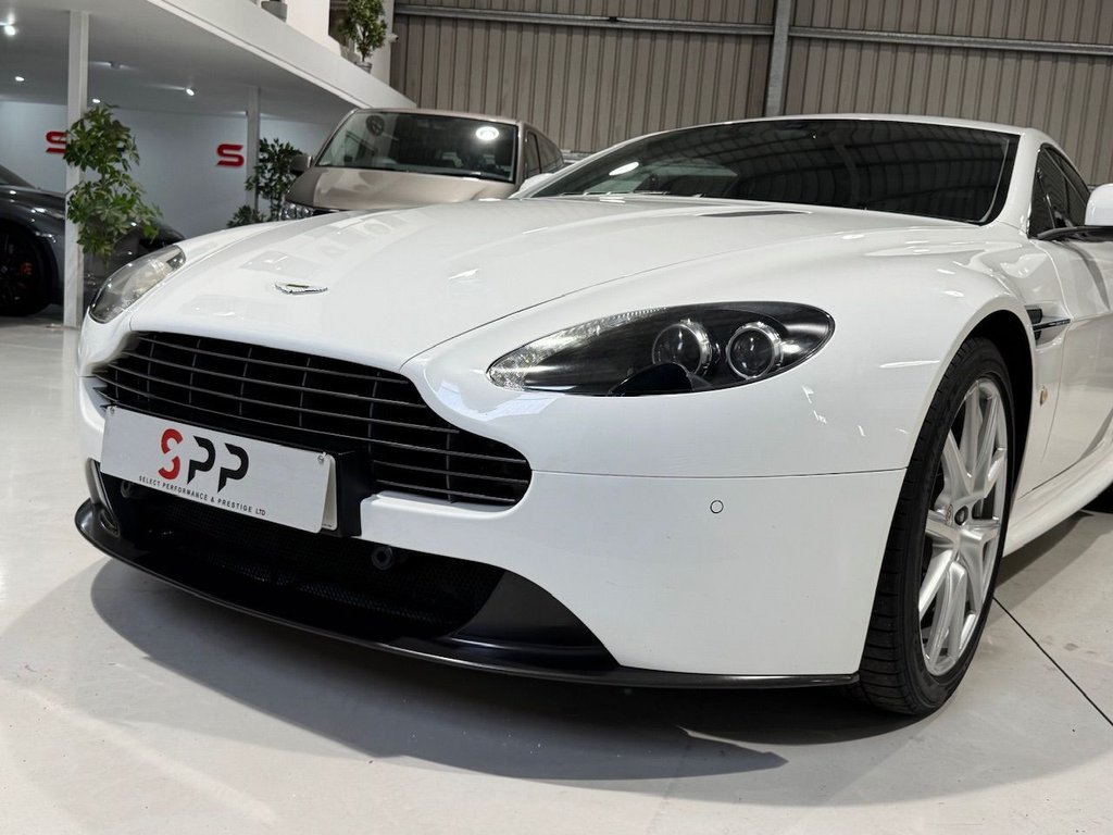 Used Aston Martin Vantage 2013 for sale - 77953286: Photo 10