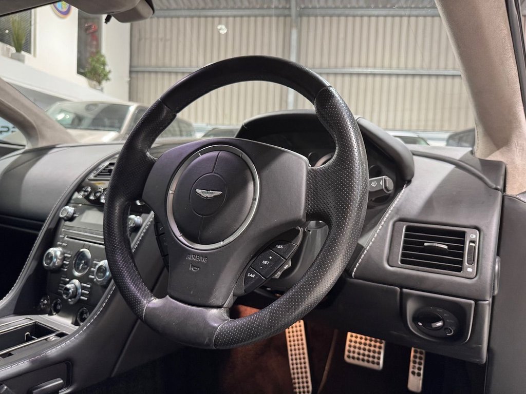 Used Aston Martin Vantage 2013 for sale - 77953286: Photo 15