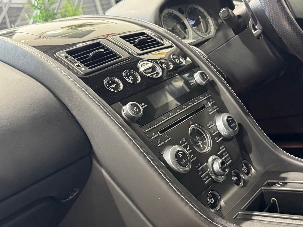 Used Aston Martin Vantage 2013 for sale - 77953286: Photo 18