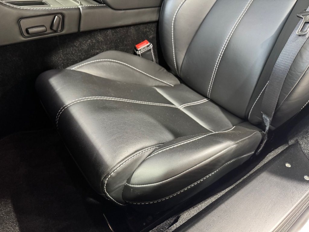 Used Aston Martin Vantage 2013 for sale - 77953286: Photo 21
