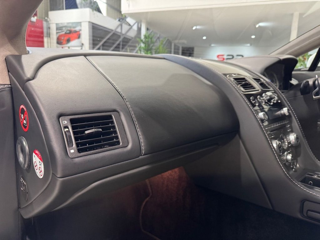 Used Aston Martin Vantage 2013 for sale - 77953286: Photo 23