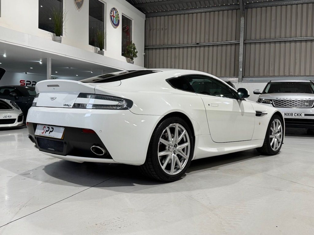 Used Aston Martin Vantage 2013 for sale - 77953286: Photo 27