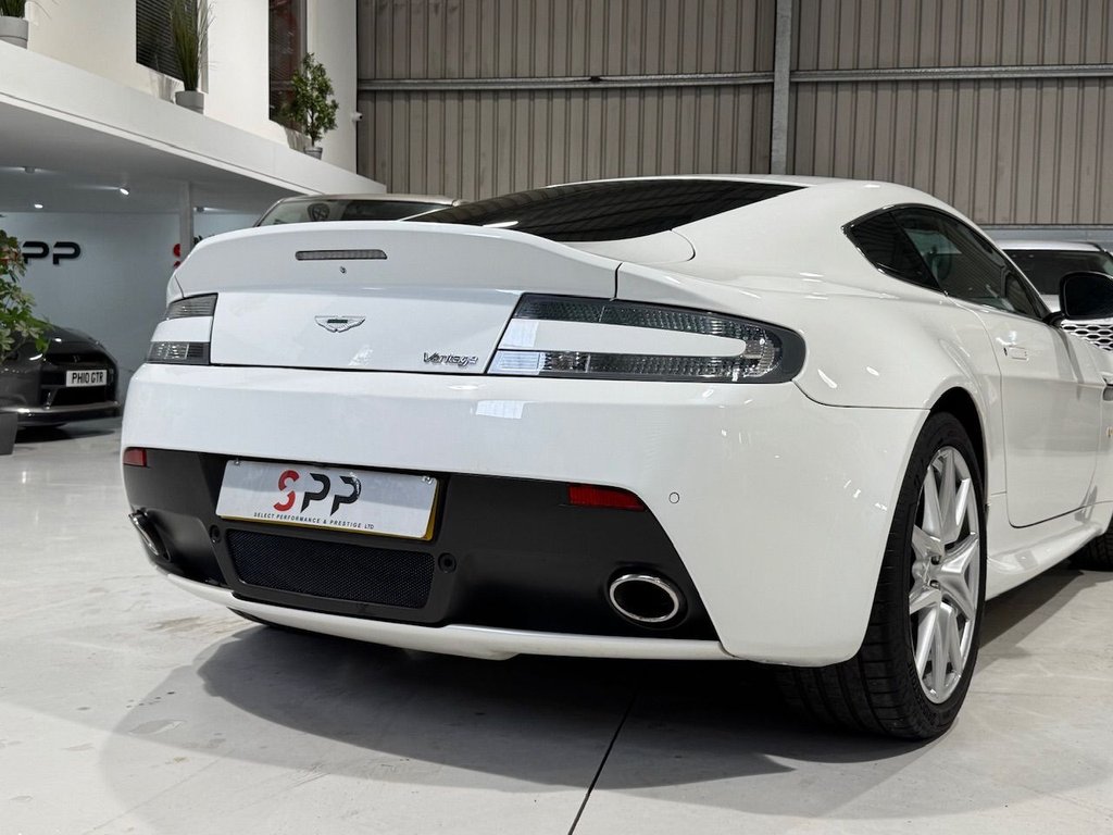 Used Aston Martin Vantage 2013 for sale - 77953286: Photo 29