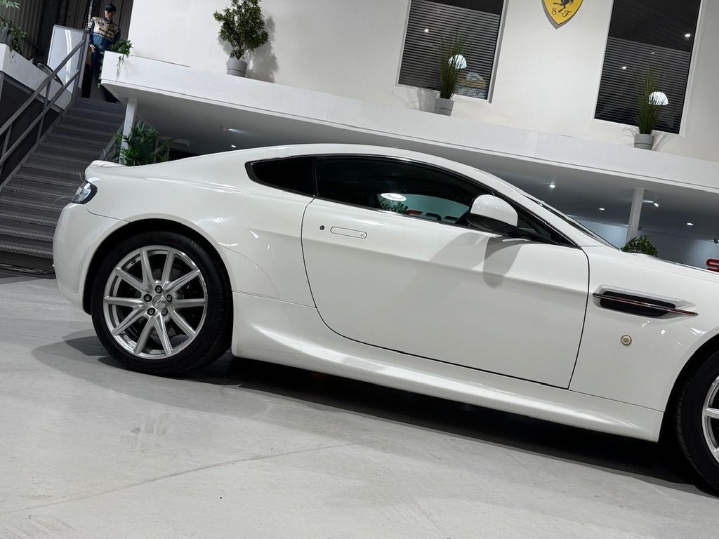 Used Aston Martin Vantage 2013 for sale - 77953286: Photo 34