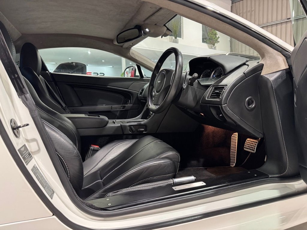 Used Aston Martin Vantage 2013 for sale - 77953286: Photo 38