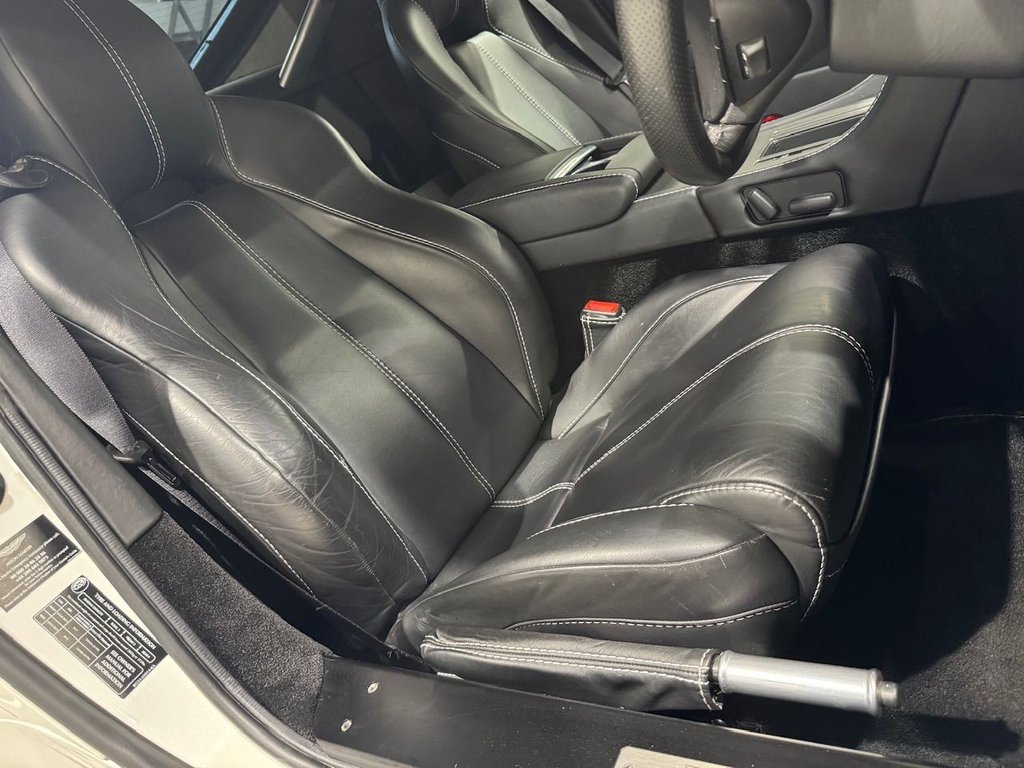 Used Aston Martin Vantage 2013 for sale - 77953286: Photo 40