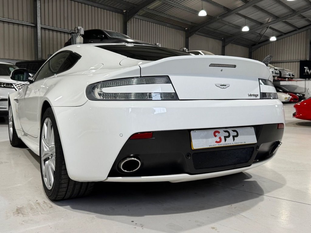 Used Aston Martin Vantage 2013 for sale - 77953286: Photo 9