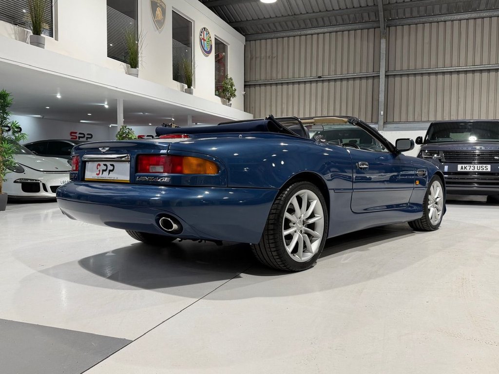 Used Aston Martin DB7 2000 for sale - 77592256: Photo 32