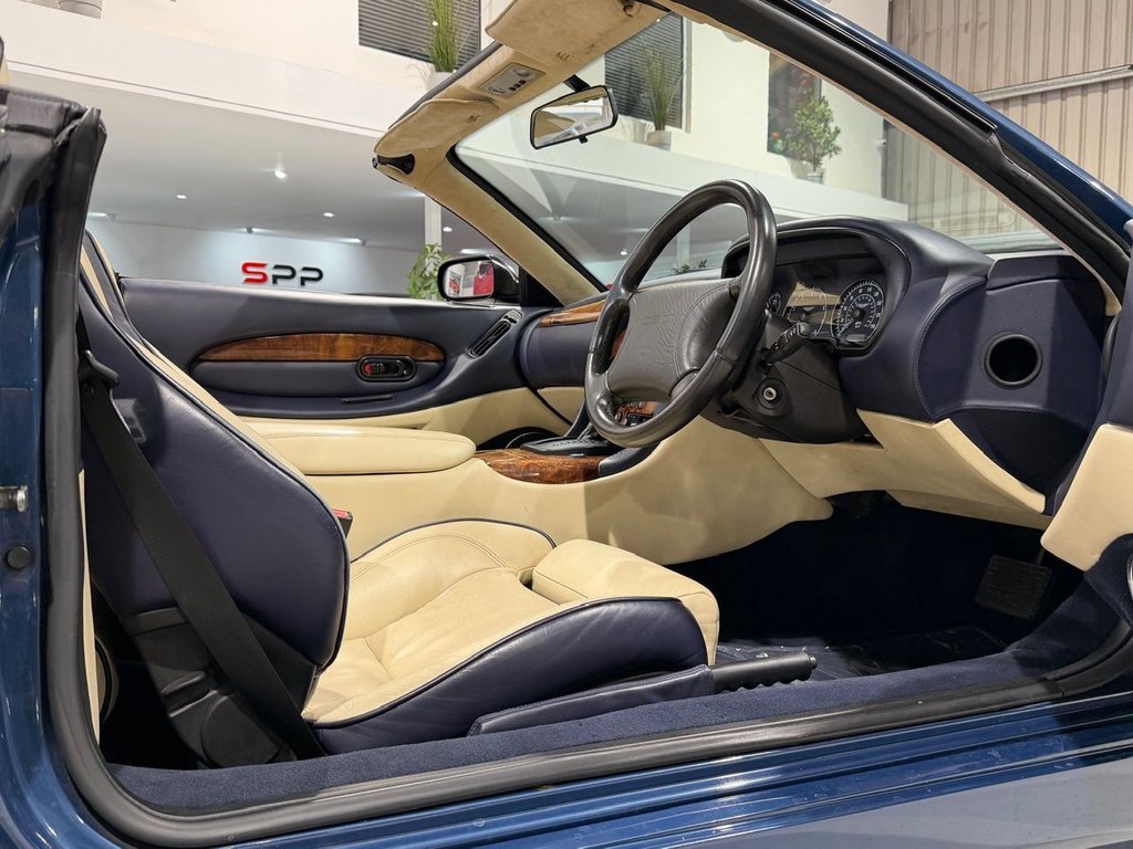 Used Aston Martin DB7 2000 for sale - 77592256: Photo 37