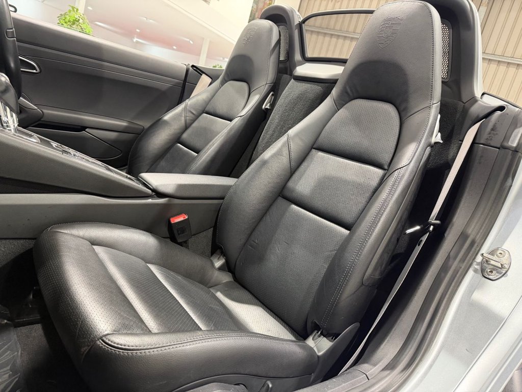 Used Porsche Boxster 2015 for sale - 77680428: Photo 15