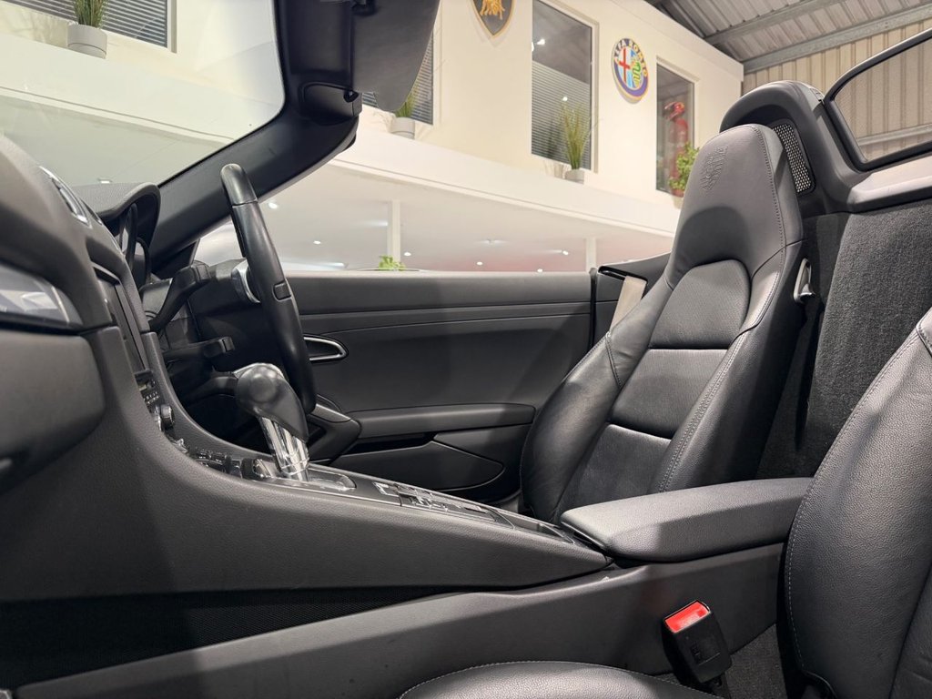 Used Porsche Boxster 2015 for sale - 77680428: Photo 16