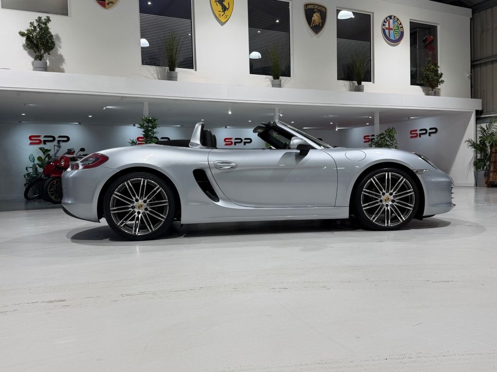 Used Porsche Boxster 2015 for sale - 77680428: Photo 2