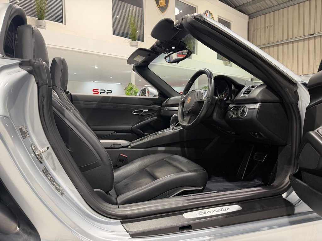 Used Porsche Boxster 2015 for sale - 77680428: Photo 32