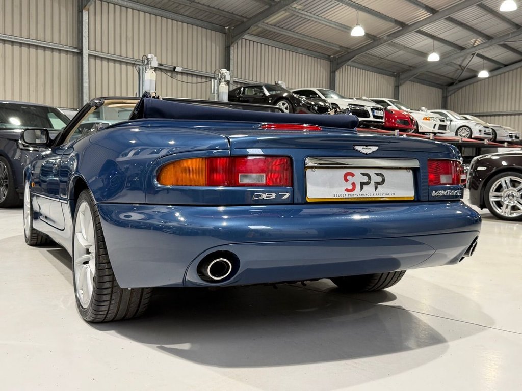 Used Aston Martin DB7 2000 for sale - 76642862: Photo 12