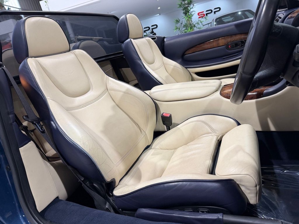 Used Aston Martin DB7 2000 for sale - 76642862: Photo 39