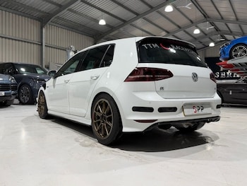 Used Volkswagen Golf 2015 for sale - 76647733: Photo