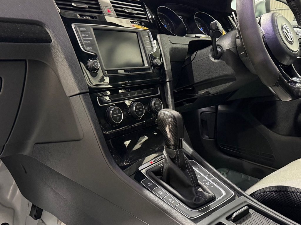 Used Volkswagen Golf 2015 for sale - 76647733: Photo 49