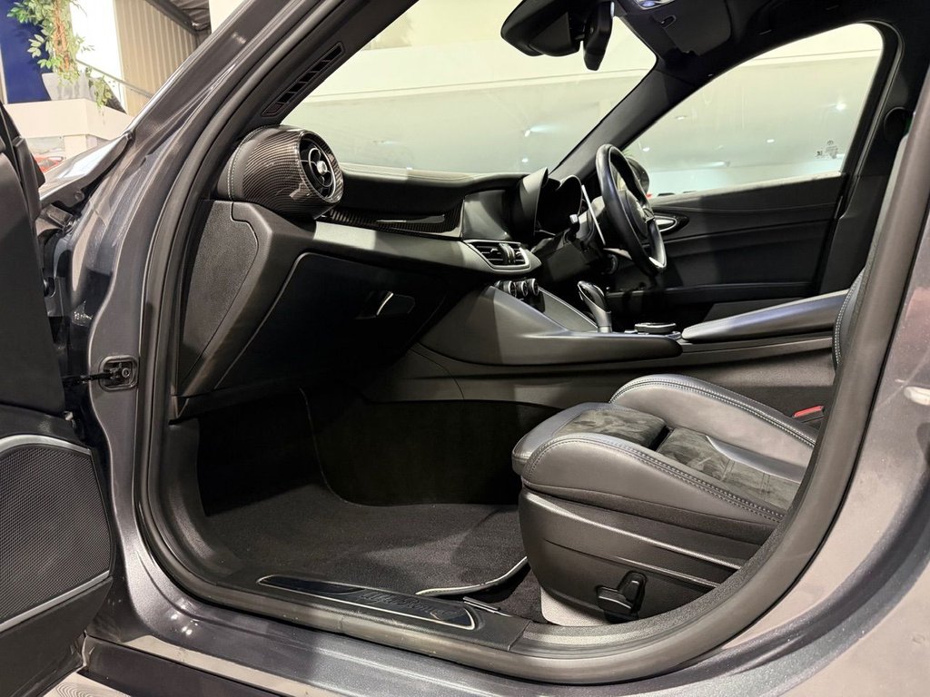 Used Alfa Romeo Giulia 2017 for sale - 77031061: Photo 15