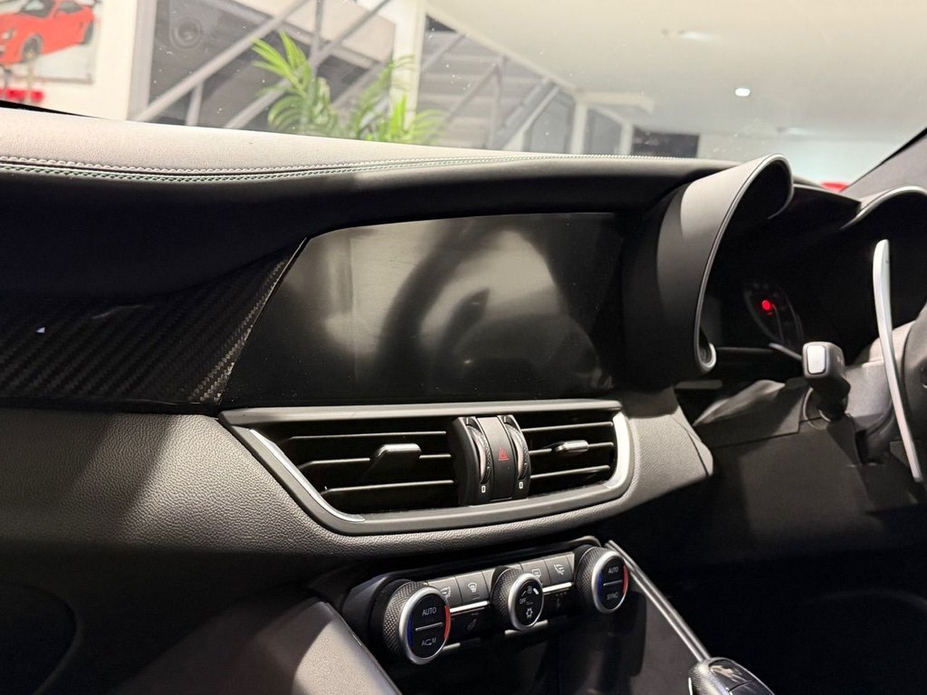 Used Alfa Romeo Giulia 2017 for sale - 77031061: Photo 26