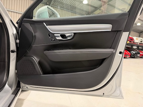 Used Volvo V90 2020 for sale - 76203067: Photo 26
