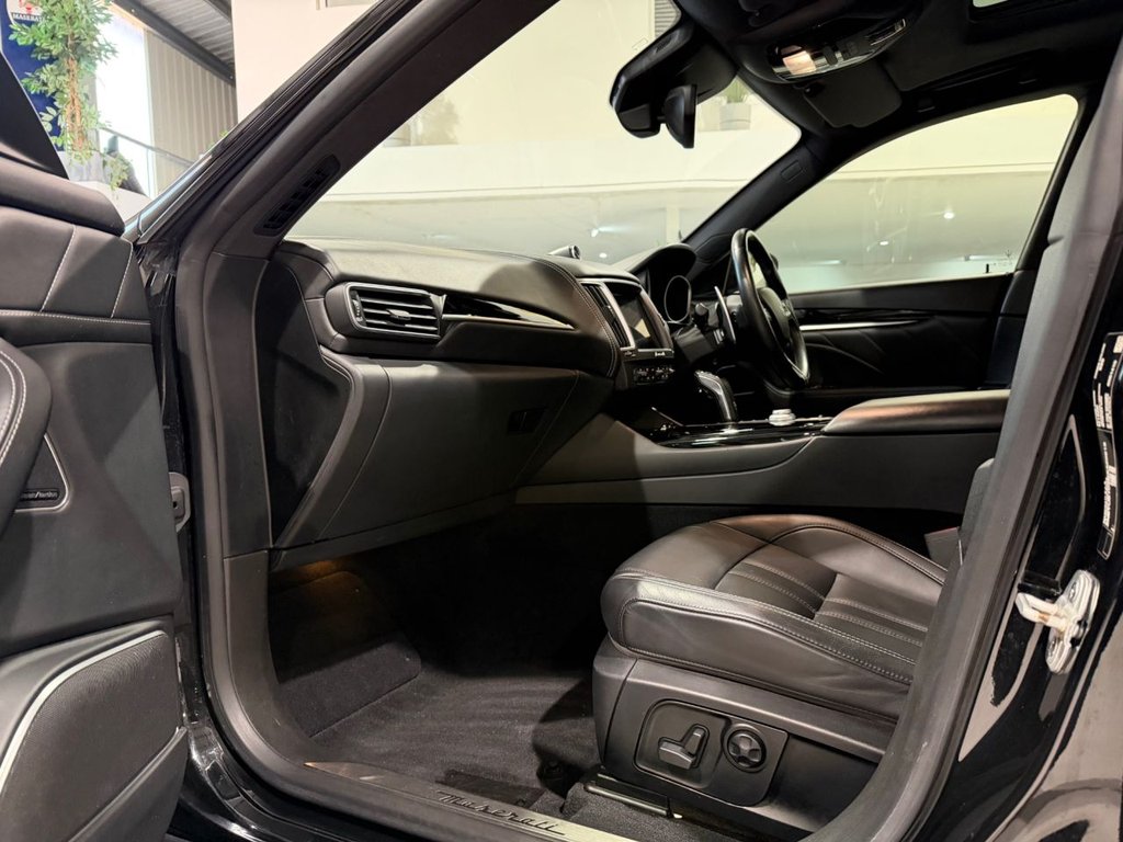 Used Maserati Levante 2018 for sale - 77952249: Photo 14
